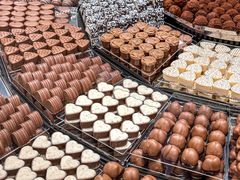 -Laderach 莱德拉(上海环贸iapm店)