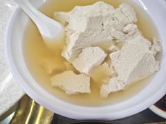 -土砂锅生态山庄·非遗砂锅雅鱼