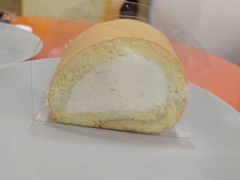 乳酪云朵卷-卷们·现制生日蛋糕·蓝风车动物奶油(金源店)