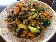 -东顺全羊坊烧烤炒菜莜面(张北店)