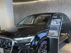-上海冠松华奥奥迪4S店(张江店)