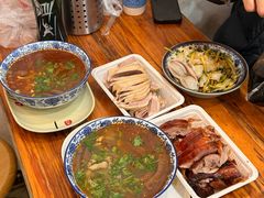-叶新小吃店(来凤小区总店)