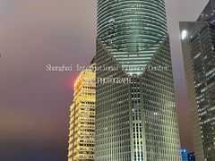 -陆家嘴空中步行连廊