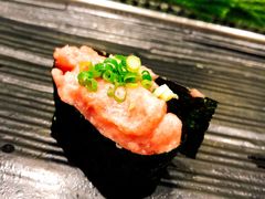 金枪鱼肥肚肉葱卷寿司-梅丘·寿司の美登利(银座店)