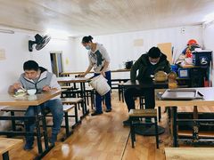 大堂-煲煲香快餐(南京路店)
