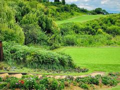 -昆明春城湖畔度假村