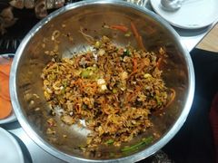 摇摇铁盒拌饭-豚豚猪村烤肉·韩国烤肉(总店)