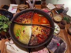 -白乐天毛肚火锅馆(解放碑店)