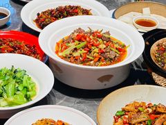 -黄弟大排档·湖南菜·小龙虾·小海鲜(凯旋北路店)