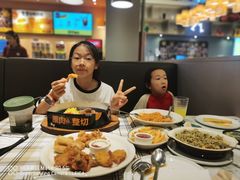 -菲滋意式餐厅(富阳东方茂店)