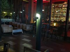 -饮湖威士忌鸡尾酒吧