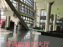 -上海跨国采购会展中心