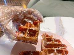 红丝绒麻薯饼-迪欧咖啡·中西餐融合菜(平江万达旗舰店)