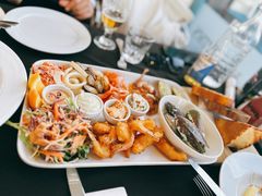 -Bully Hayes Restaurant & Bar
