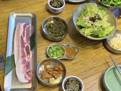 -韩景台烤肉(八大处店)