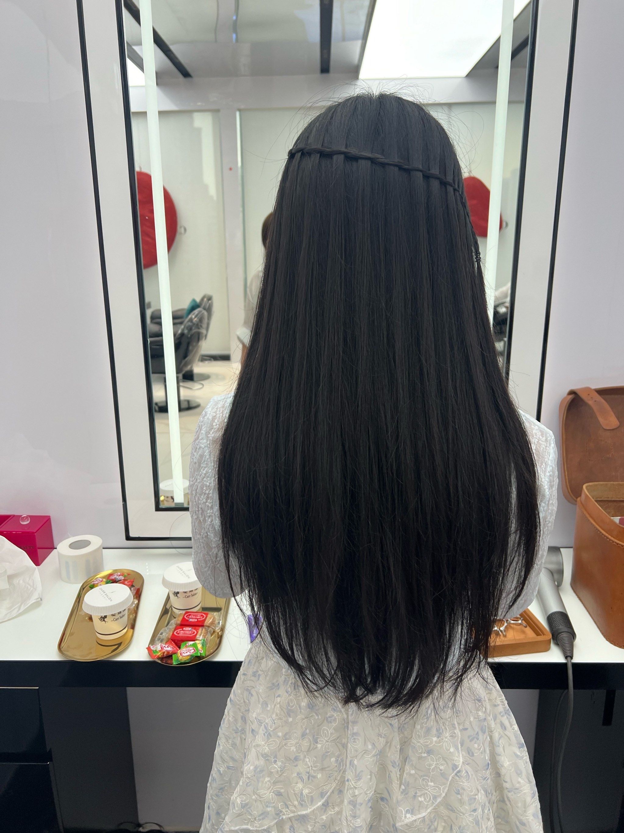 编了个背影杀的发型