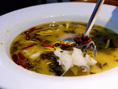 能喝汤的酸菜鱼-胡马八破·川菜小馆(高新万达店)