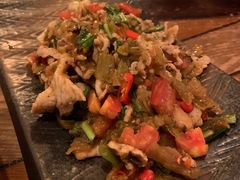 酸腌菜炒肉-紫滇源云南生态菜(丹凤街店)