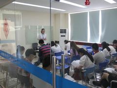 -朗阁·雅思托福·留学英语·国际学校(国贸校区)