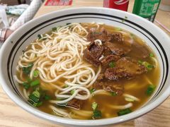 -小马牛肉面·牛骨熬制(南京博物院店)