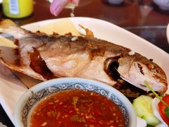 香煎鲳鱼-大头虾越式风味餐厅(光明广场店)