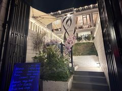 -Mark&Mars Restaurant