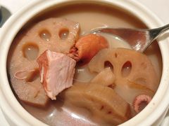 猪脚藕鱿鱼汤-港丽餐厅(杭大店)