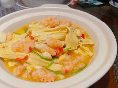 鲜虾滑焖腐竹-图味美小黄鱼·本地菜(景瀚店)