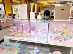-泡泡玛特POPMART(上海环球港店)