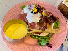 -Halladays Tea Rooms