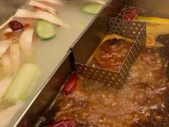 -百年川椒重庆老火锅(光谷店)