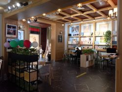 -芒果树国际儿童摄影(月亮河店)
