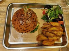 招牌牛肉汉堡-UPPER KITCHEN(延安路店)