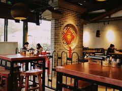 大堂-怪噜范·老贵阳街头名小吃(鸿通城店)