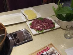 -楼外楼大刀肉传统火锅居(博学路店)