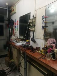 -兰建理发店