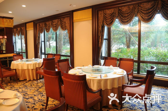 恒大品粤中餐厅大堂图片 - 第1张