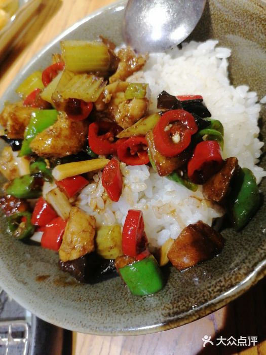 古早饭堂椒麻鸡饭图片