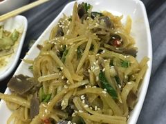 凉拌鸡肾-黄师奶甜品店