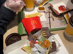 -麦当劳(轻轨曹杨路店)