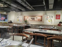-潮牛宴·鲜牛肉自助火锅烤肉(龙岩新罗万达店)