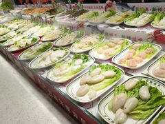 -四囍码头海鲜烧烤自助火锅(外滩南京东路悦荟广场店)