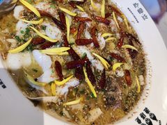 -渔语鱼酸菜鱼新川菜(来福士店)