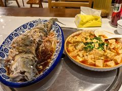 -乡土特色.冷锅鱼.牦牛肉汤锅