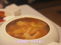 招牌松茸清汤底-洋房火锅(新天地店)