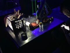 -简奥斯汀·赫本酒吧