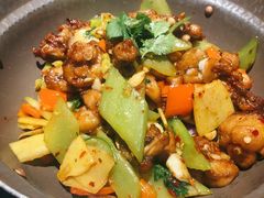 嫩子姜炒牛蛙-吃饭皇帝大(合生汇店)