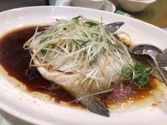 -榕树下海鲜馆(坪山路店)