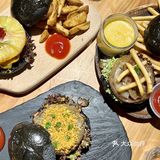 厦门探店｜沙坡尾必吃的黑汉堡快来收了他！