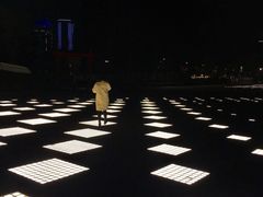 -南京眼步行桥